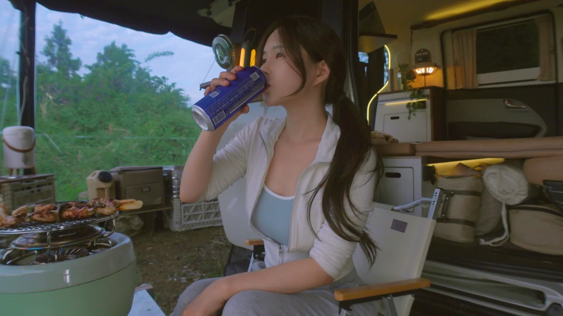 游击健儿逞英豪